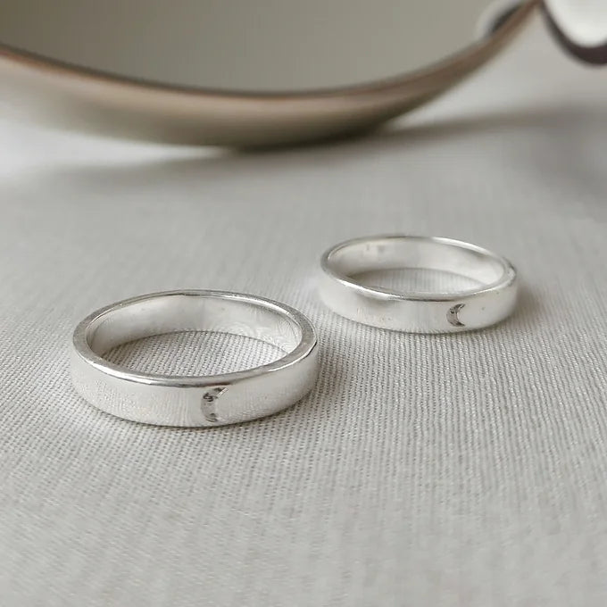 Moon band ring