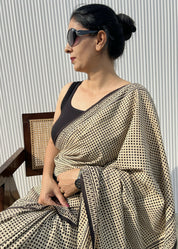 4C4F8001-1DE5-4076-B7B1-F9259646F3FC