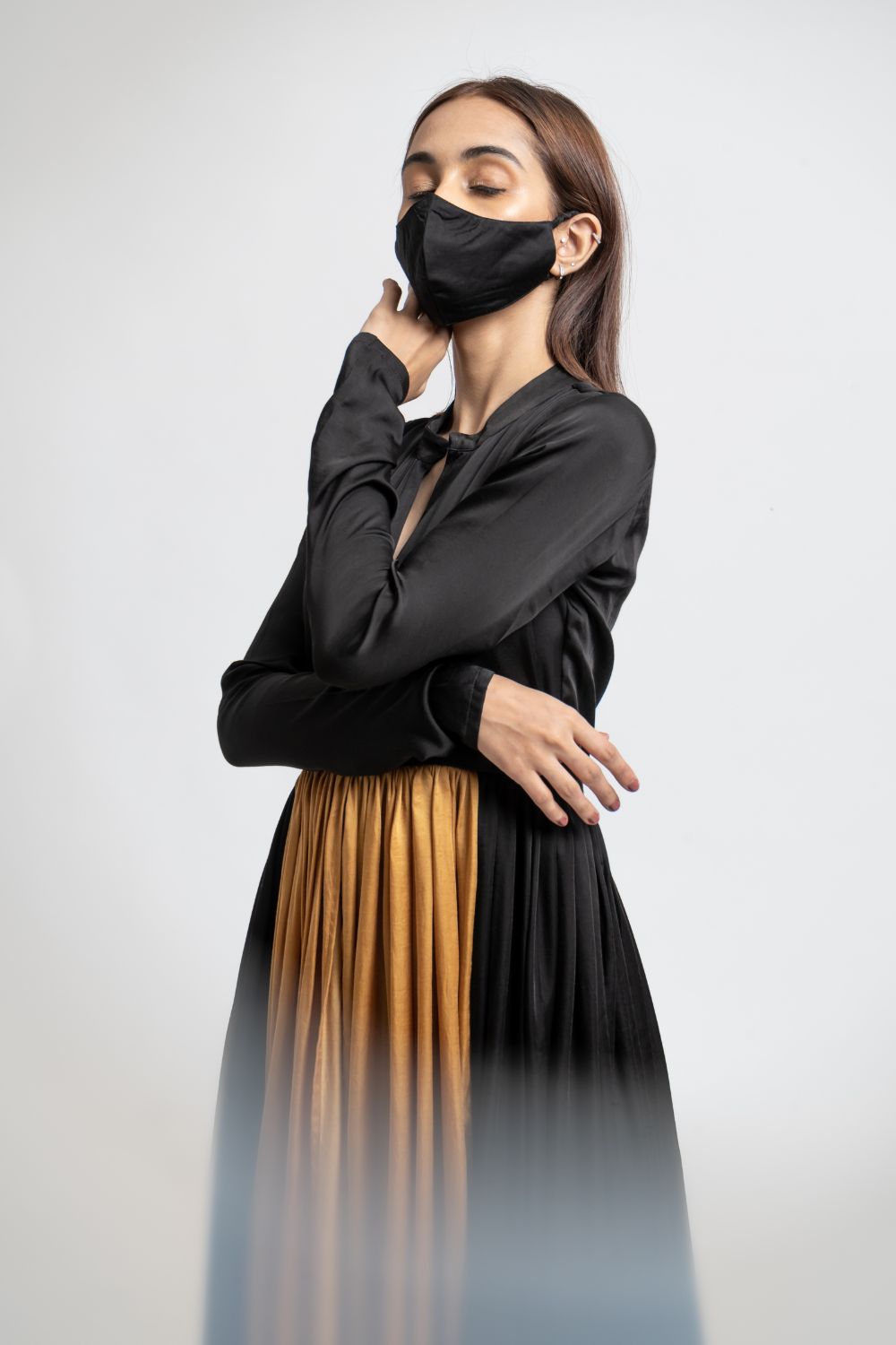 BlackGoldKurtaSet_4.jpg