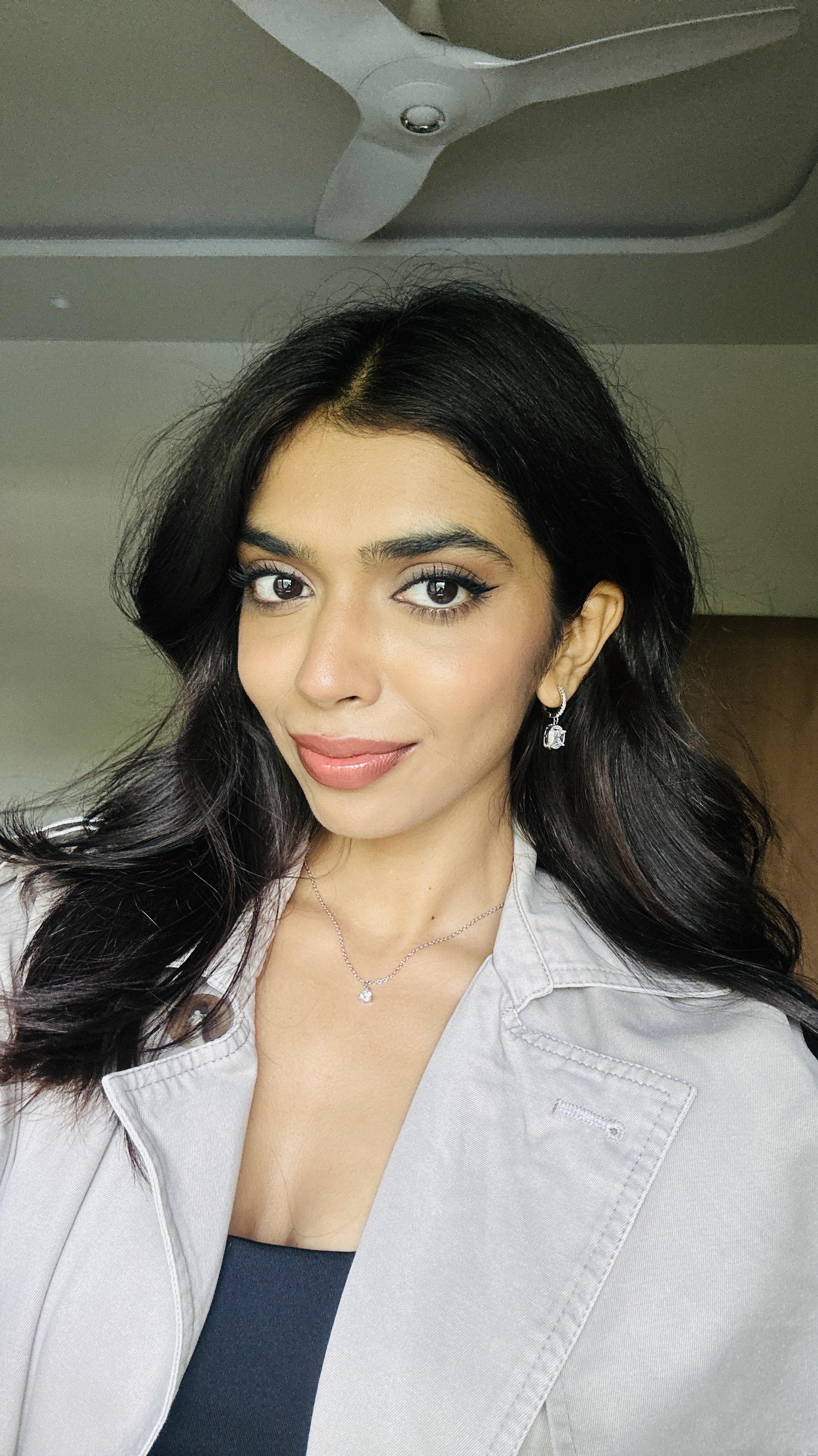 Jahnvi locket