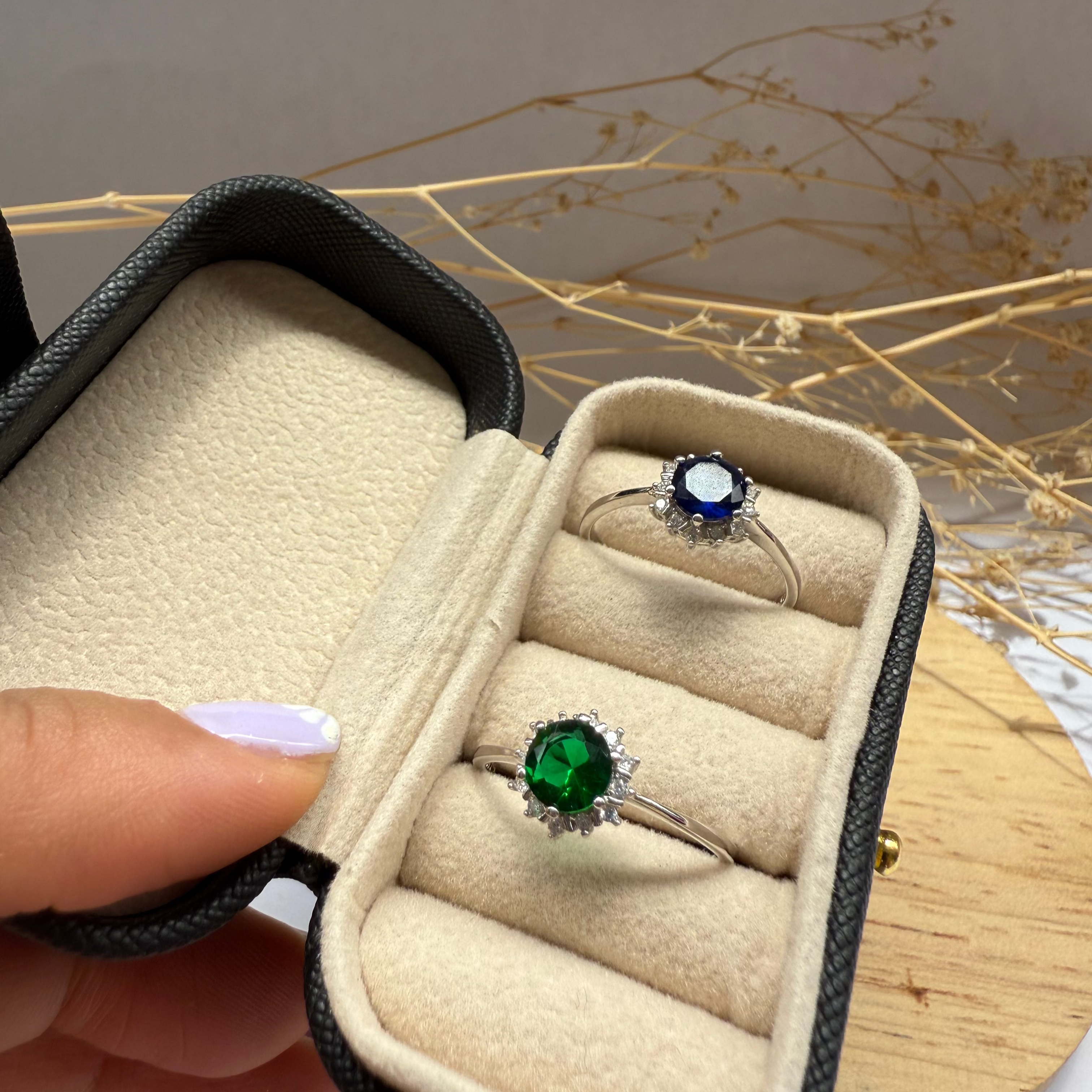 Zari ring