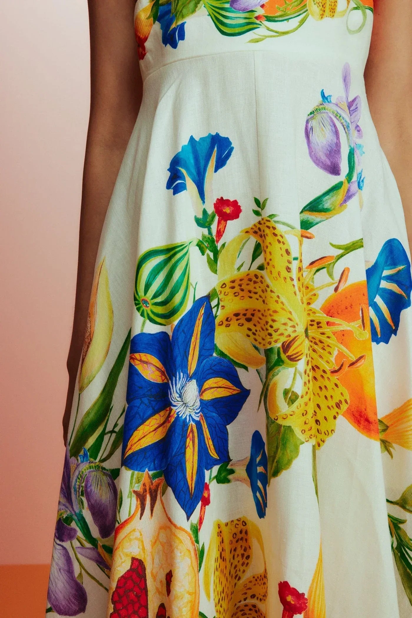 KIARA ADVANI MIDI SUNDRESS SILHOUETTE